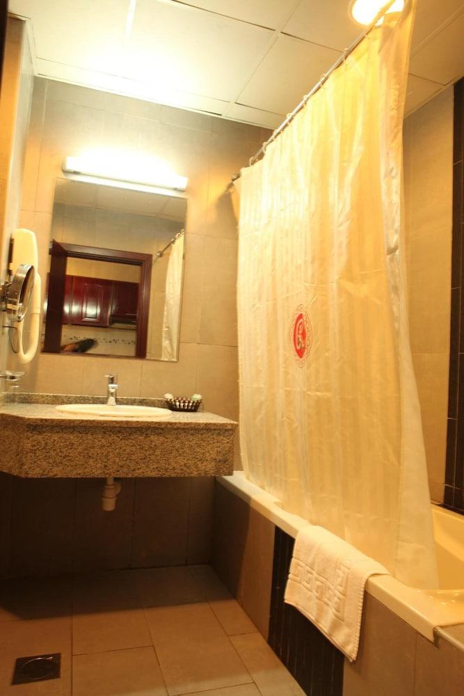 Ramee Rose Hotel Apartments Abu Dhabi Eksteriør bilde